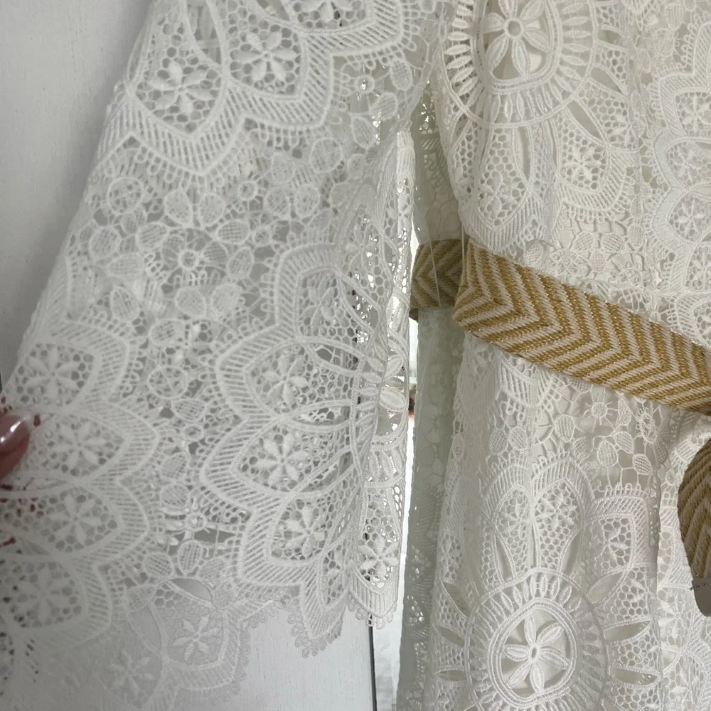COPY - Zimmermann
Chintz Doily Long
Sleeve High-Low Lace
Dress size 4 in Zimmer… - Picture 7 of 8